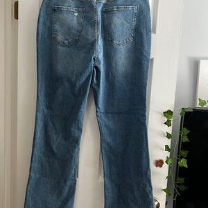 a.n.a Women's high rise vintage boot jean